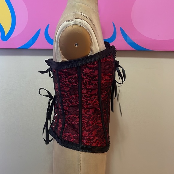 Vintage Red Black Lace Corset - Picture 6 of 14